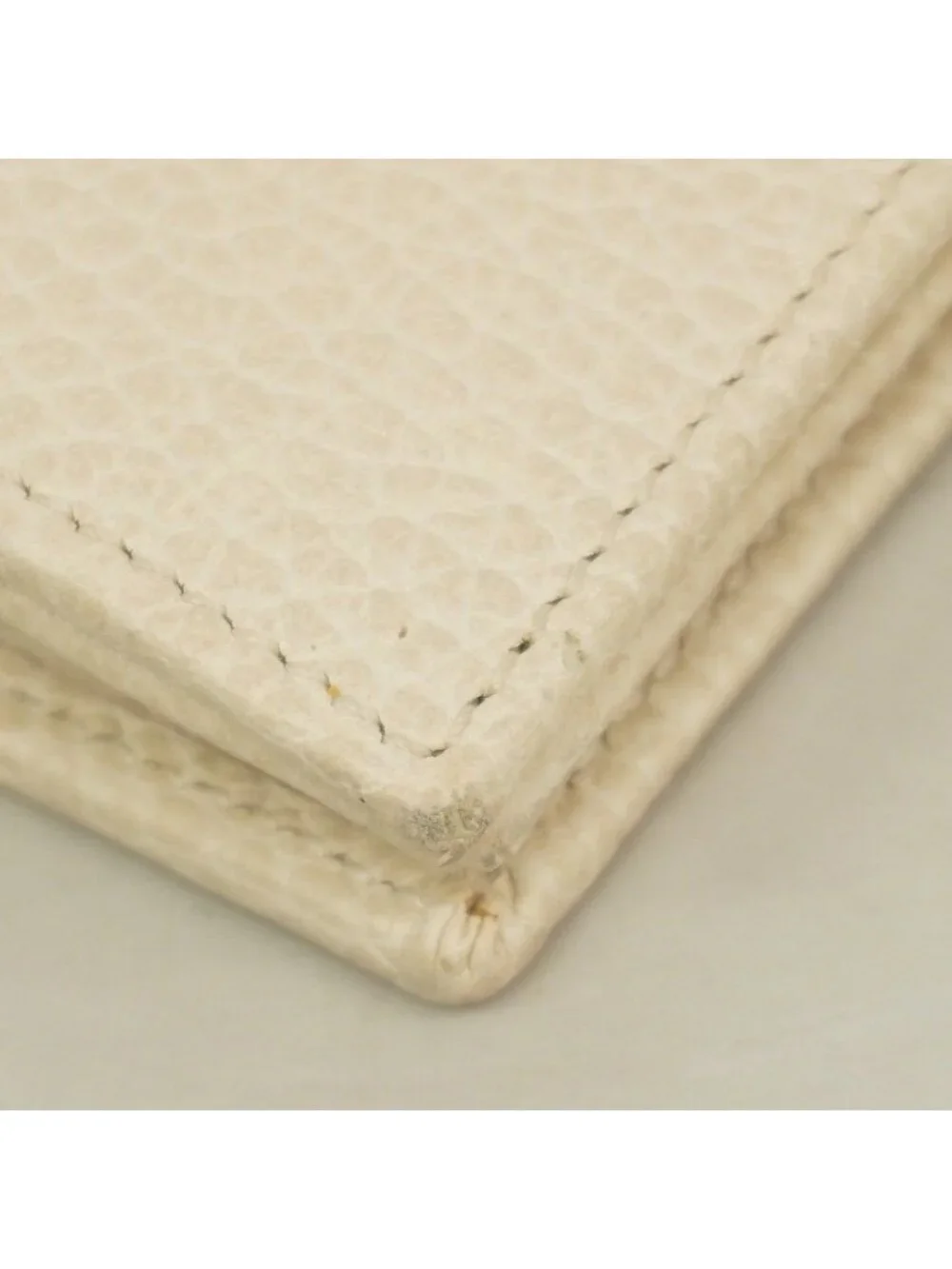 ★SOLD★ Gucci Wallet GG Marmont Leather White Gold - Picture 6 of 10